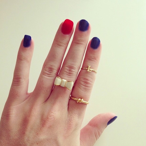 KATE SPADE • Sailor’s Knot Gold Ring - Picture 2 of 6